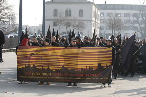 Start der Neonazi-Demonstration am 5. März 2011 in Chemnitz
